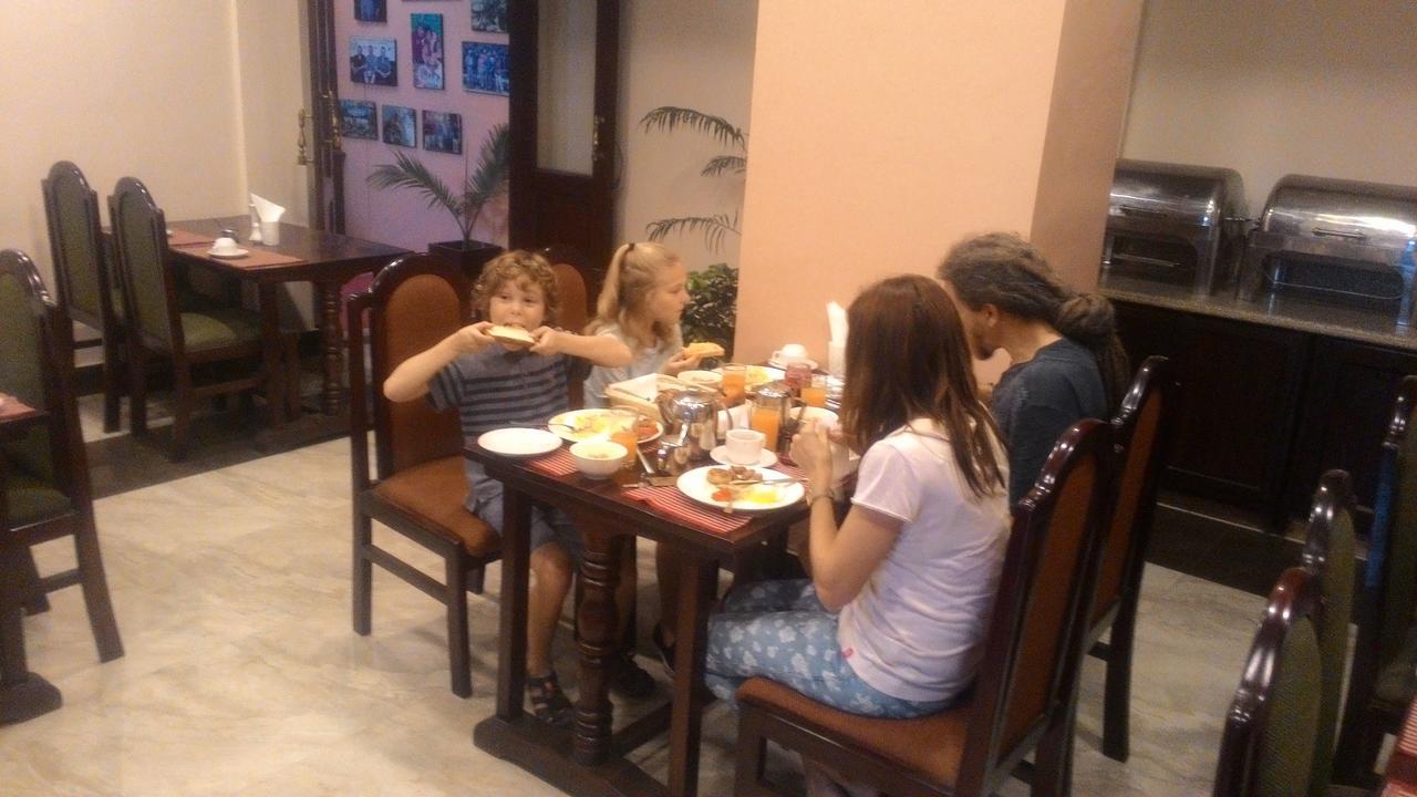 Little Nepal Inn 카트만두 외부 사진